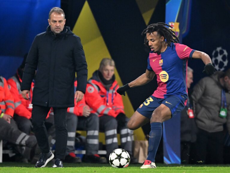 DORTMUND - l-r FC Barcelona, Barca coach Hans Dieter Flick, Jules Kounde of FC Barcelona during the UEFA Champions league match between Borussia Dortmund and FC Barcelona at the Signal Iduna Park on Dec. 11, 2024 in Dortmund, Germany. / IMAGO / ANP