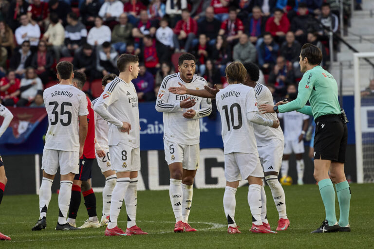 Jude Bellingham of Real Madrid CF after receiving a red card and being sent off during La Liga football match between Osasuna v Real Madrid CF / IMAGO / ZUMA Press Wire