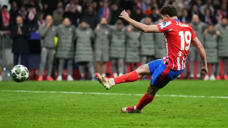 Julian Alvarez penalty miss against Real Madrid