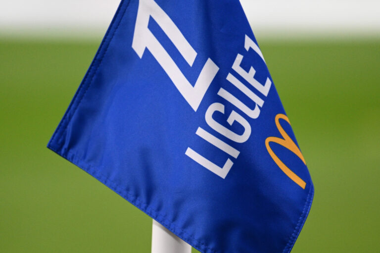 - 15th Day of League 1: PSG-OL at Parc des Princes, December 15, 2024 - 16/11/2024 - France / Ile-de-France region / Paris - The Mc Donald s League 1 logo before the match of the 15th day of Ligue 1 Mc Donald s between PSG and Olympique Lyonnais, at the Parc des Princes on December 15, 2024 / IMAGO / Le Pictorium