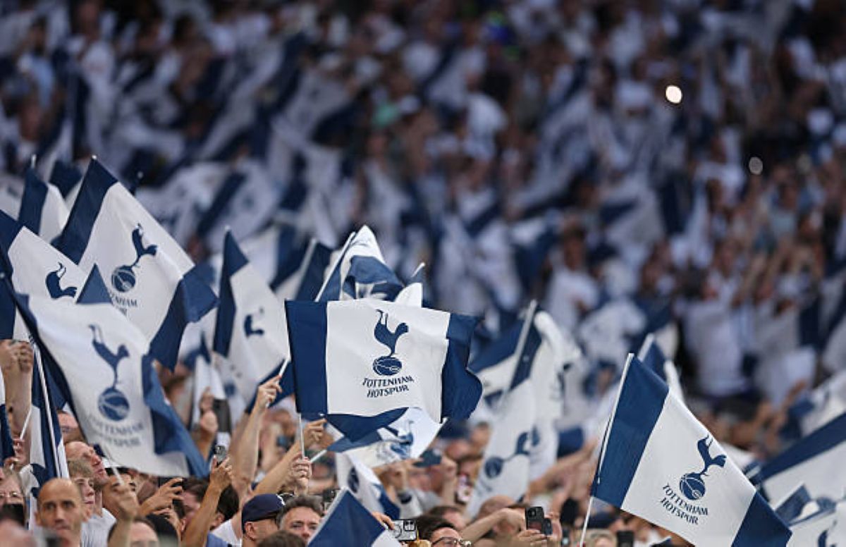 tottenham hotspur flag