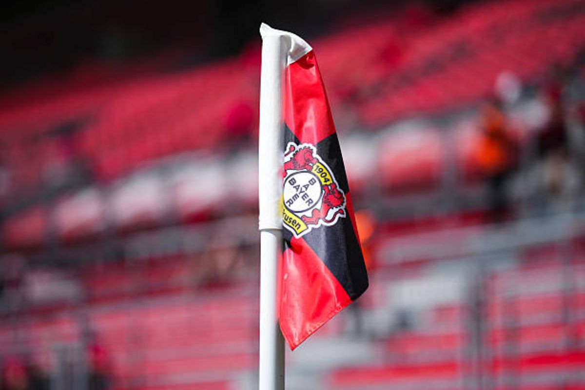 bayer leverkusen corner flag