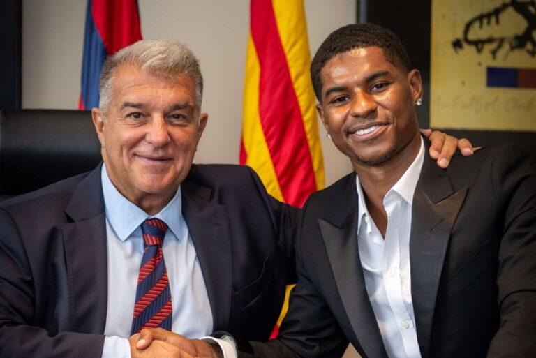 Joan Laporta with Marcus Rashford
