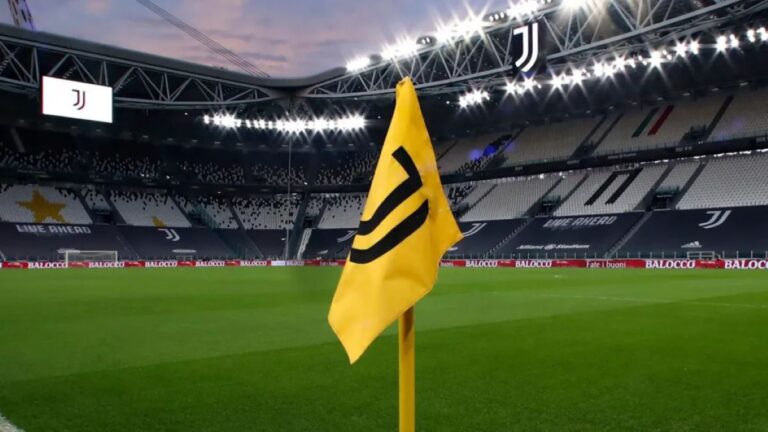 Juventus corner flag