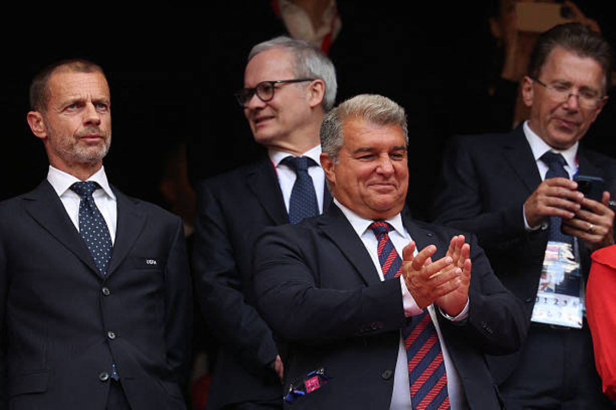 Aleksander Čeferin, uefa president with joan laporta