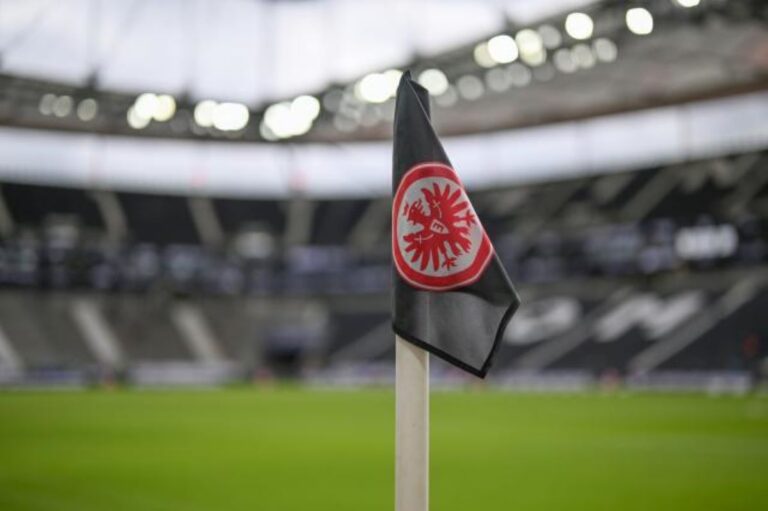Eintracht Frankfurt corner flag